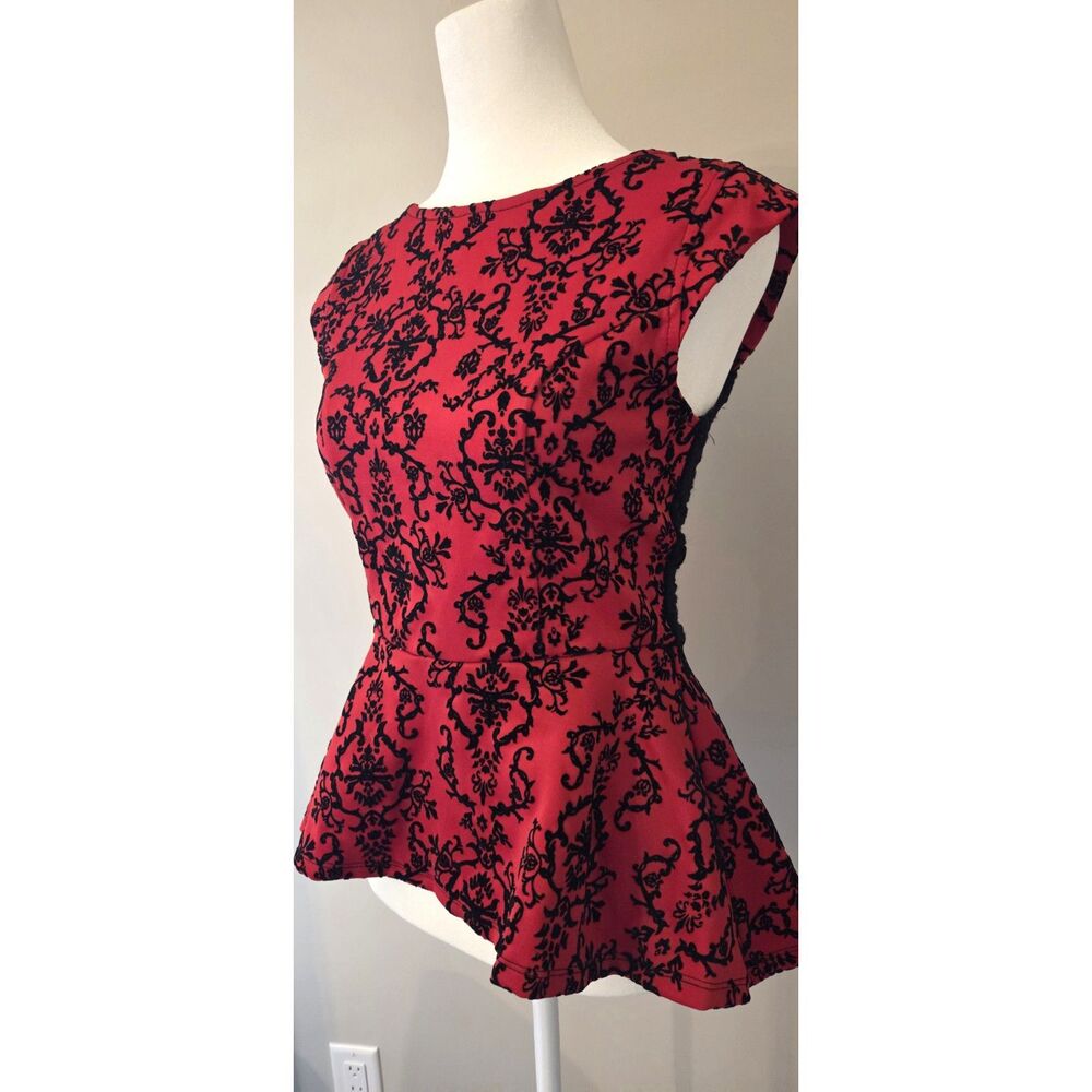 Iris Cap Sleeve Blouse Size S/M Bold Red with velvet floral pattern & lace back